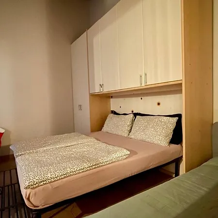 Casa Le Campane Sulla Via Francigena Apartamento *