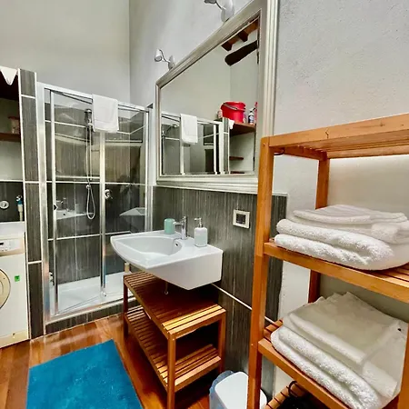 アパート Casa Le Campane Sulla Via Francigena ガンバッシ・テルメ