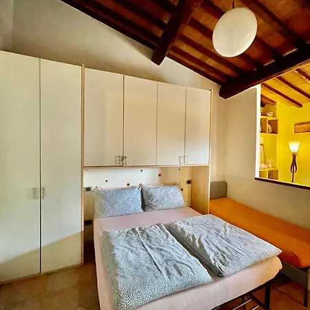 Casa Le Campane Sulla Via Francigena アパート ガンバッシ・テルメ