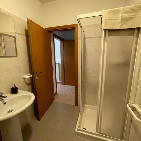 Casa Le Campane Sulla Via Francigena アパート ガンバッシ・テルメ